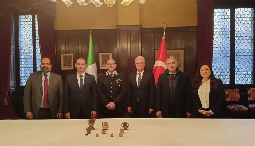 Reperti restituiti alla Turchia, operazione Carabinieri di Firenze