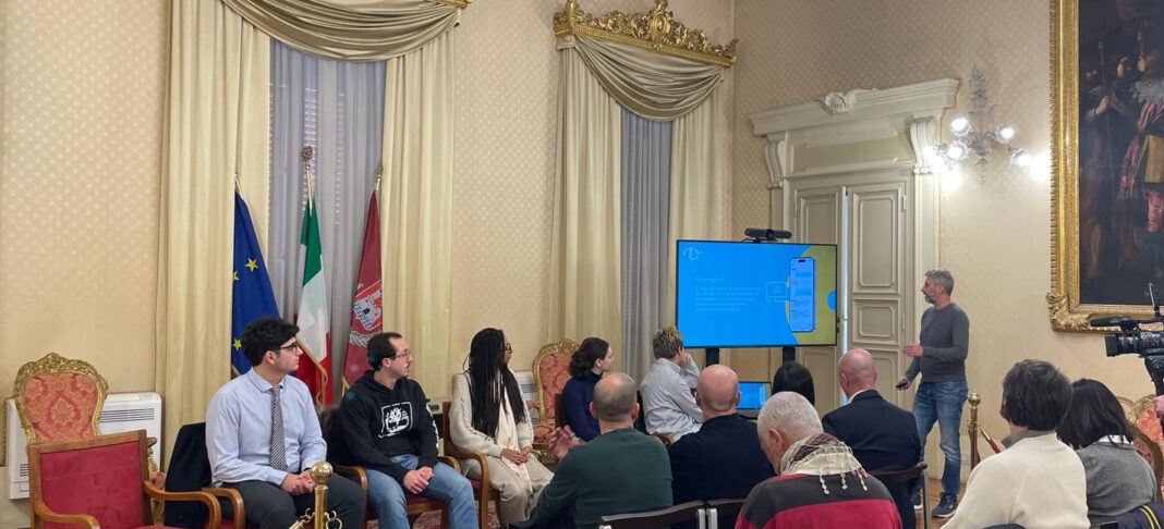 Taxi condiviso tra giovani, a Livorno arriva la app 'Vo Lì'